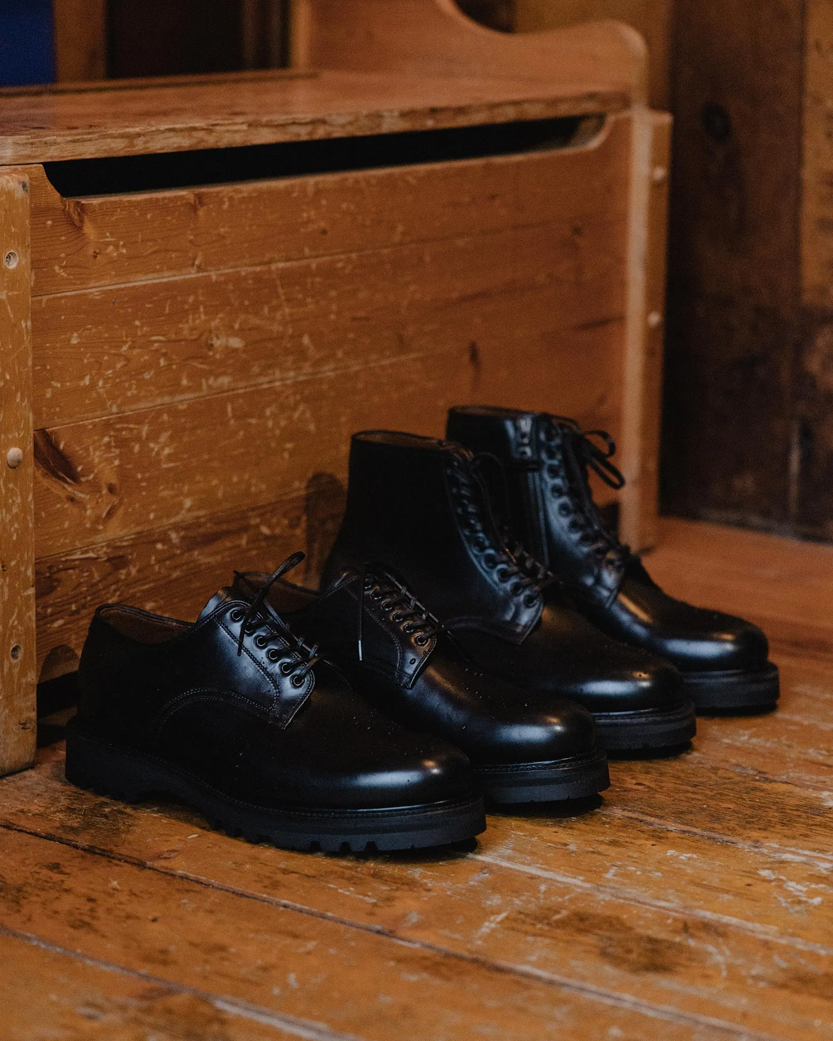 / Viberg Officer Derby Black