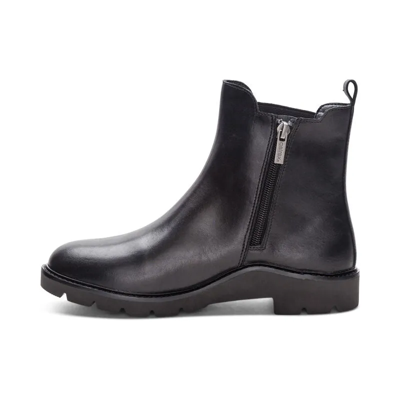Hannah Arch Support Boot in Black