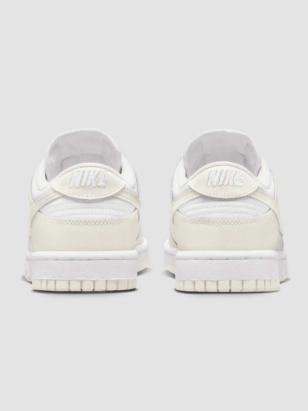 Nike Dunk Low - White/Sail-White